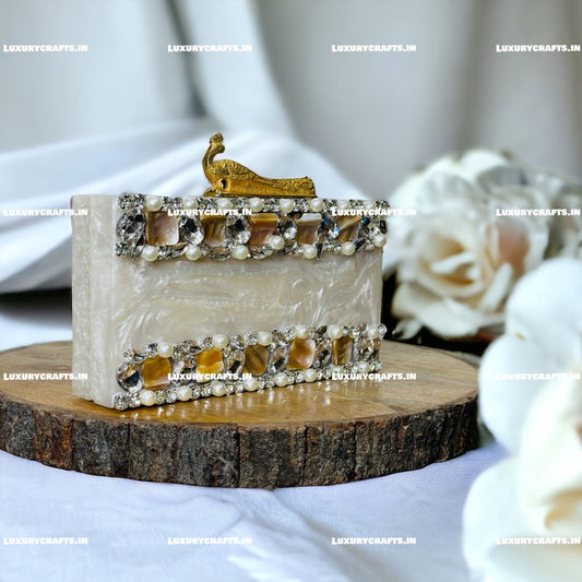 Bridal Beauty Unveiled Resin Clutch, A Touch of Elegance.