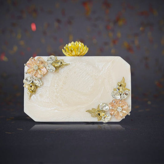 BEAUTIFUL STYLISH RESIN CLUTCH